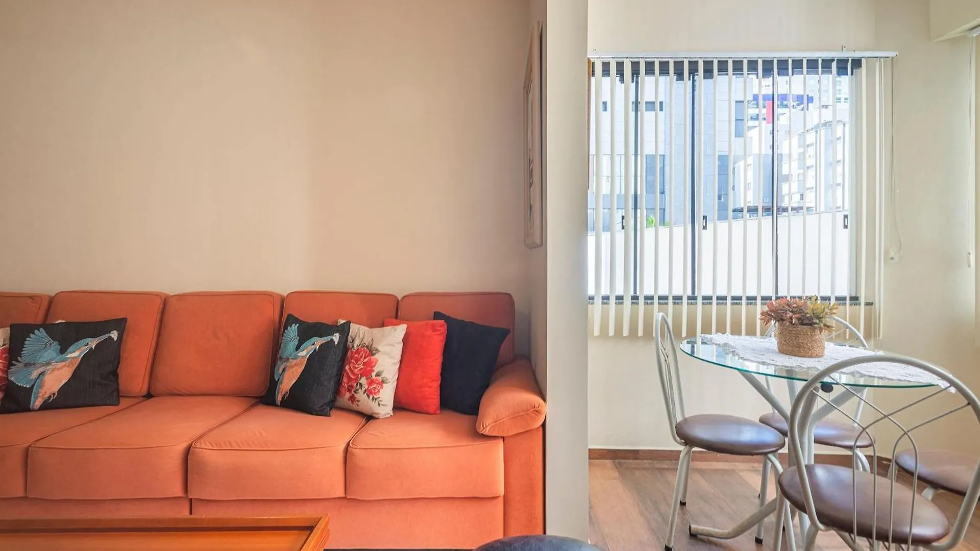 Apartman Slns043 - Ape 2Q+2Wc Em Localizacao Privilegiada Balneário Camboriú