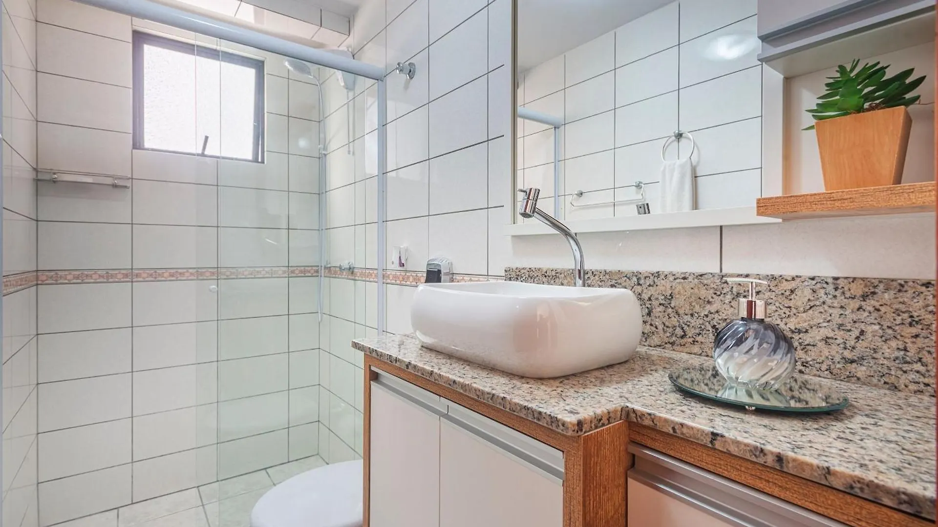 Slns043 - Ape 2Q+2Wc Em Localizacao Privilegiada Balneário Camboriú Apartman